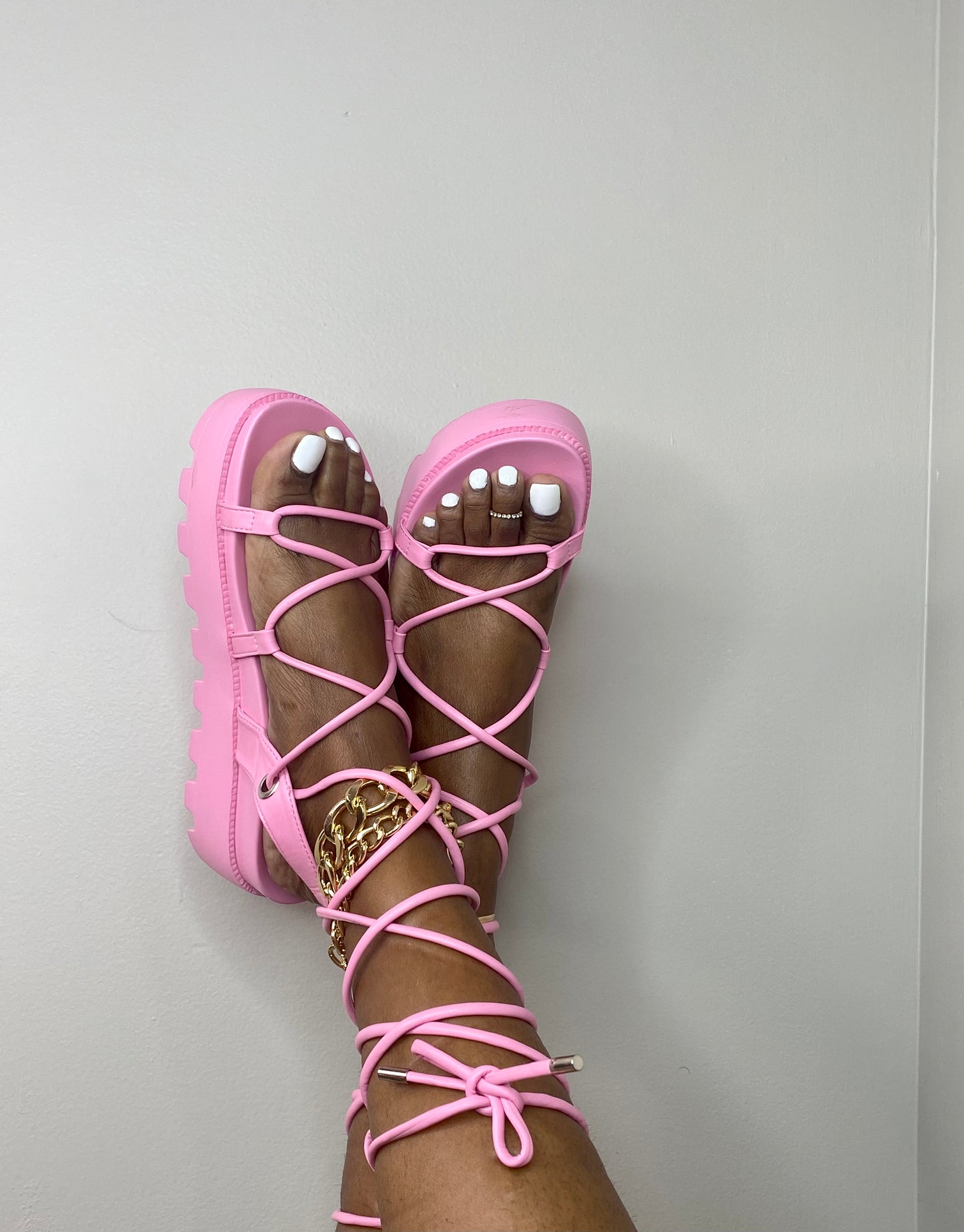 Lace me up platform sandal